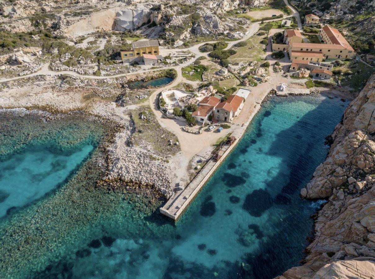 Residence Cala Francese - Case Sul Mare La Maddalena  Exteriör bild