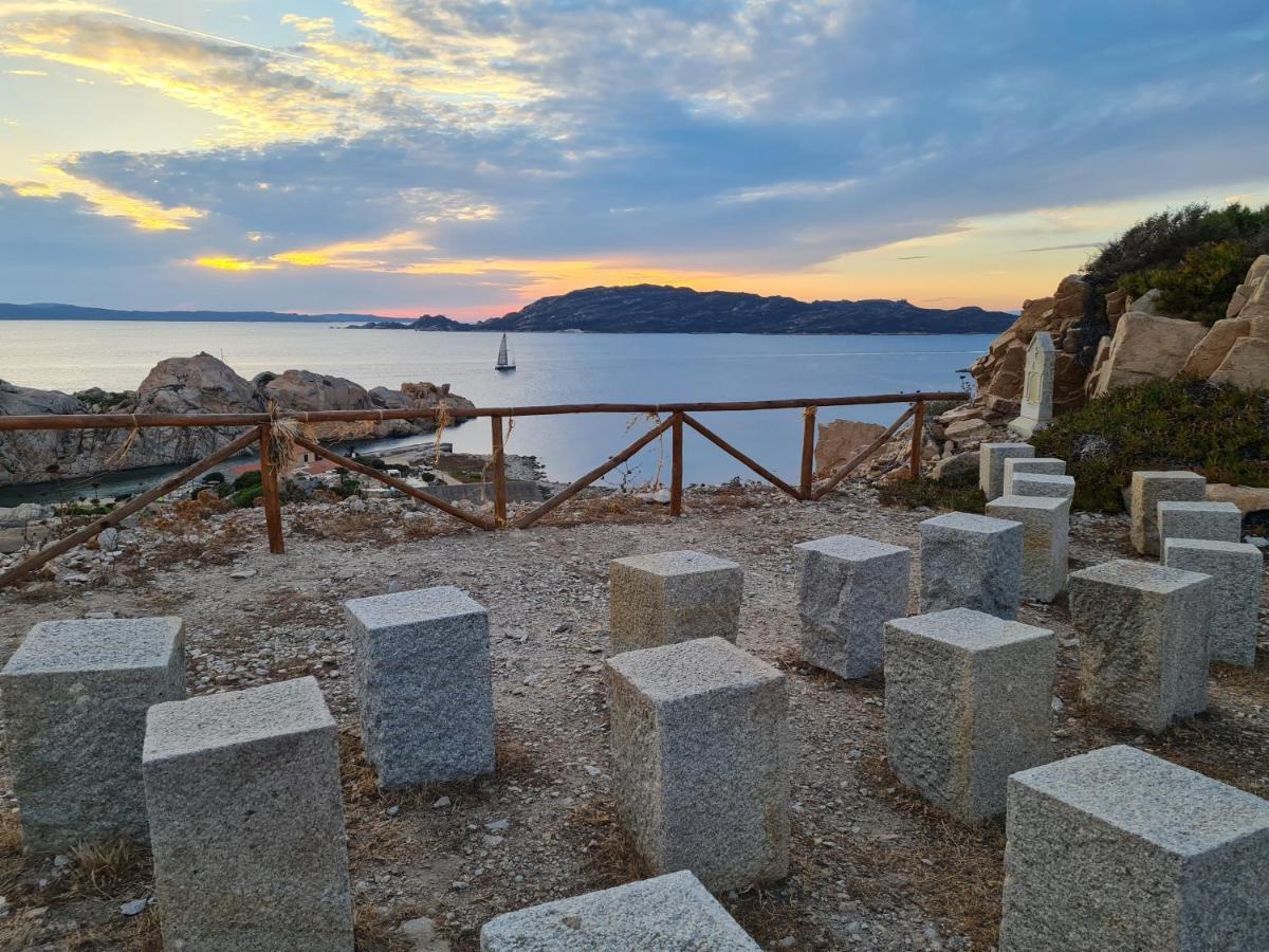 Residence Cala Francese - Case Sul Mare La Maddalena  Exteriör bild