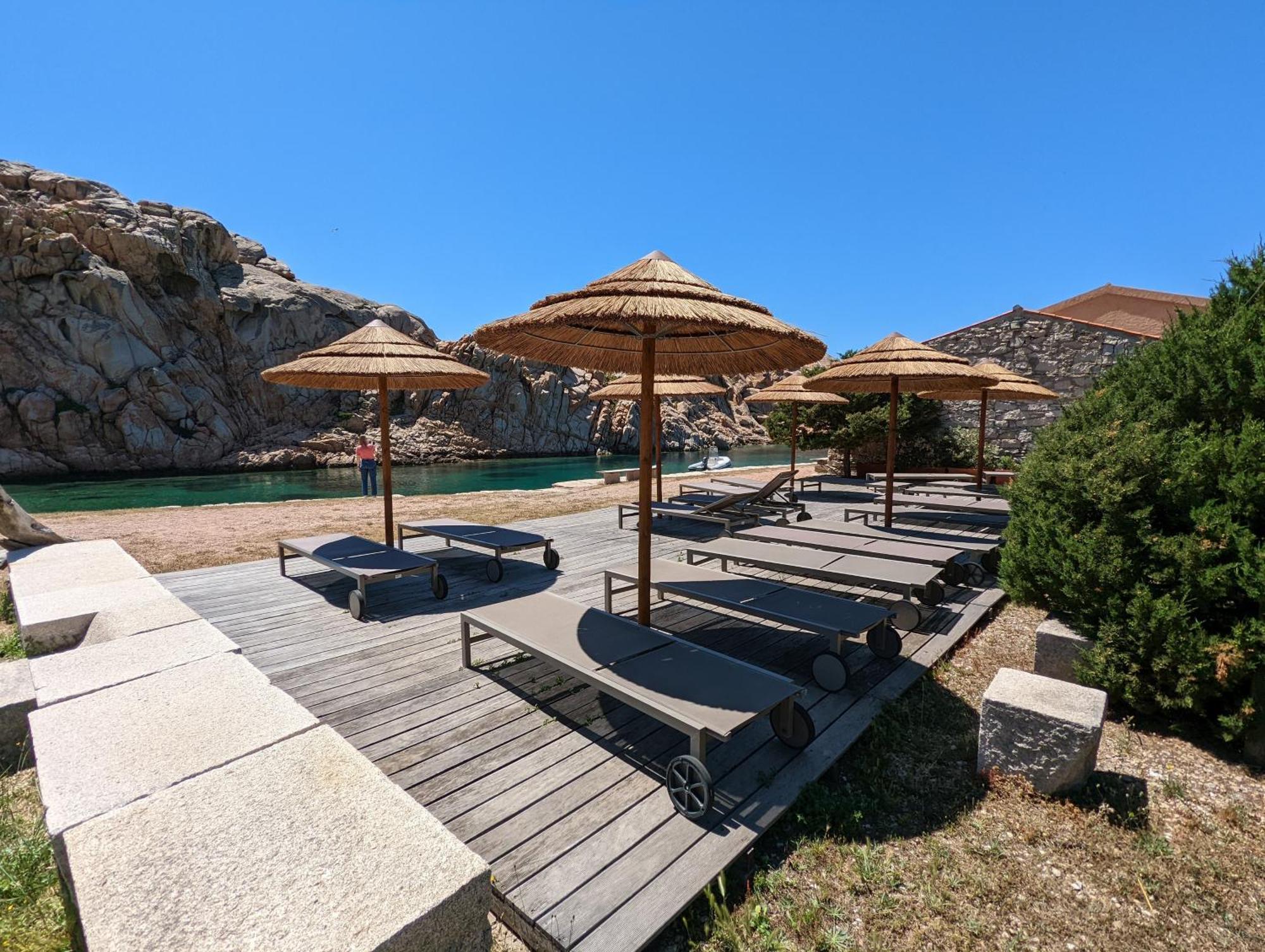 Residence Cala Francese - Case Sul Mare La Maddalena  Exteriör bild