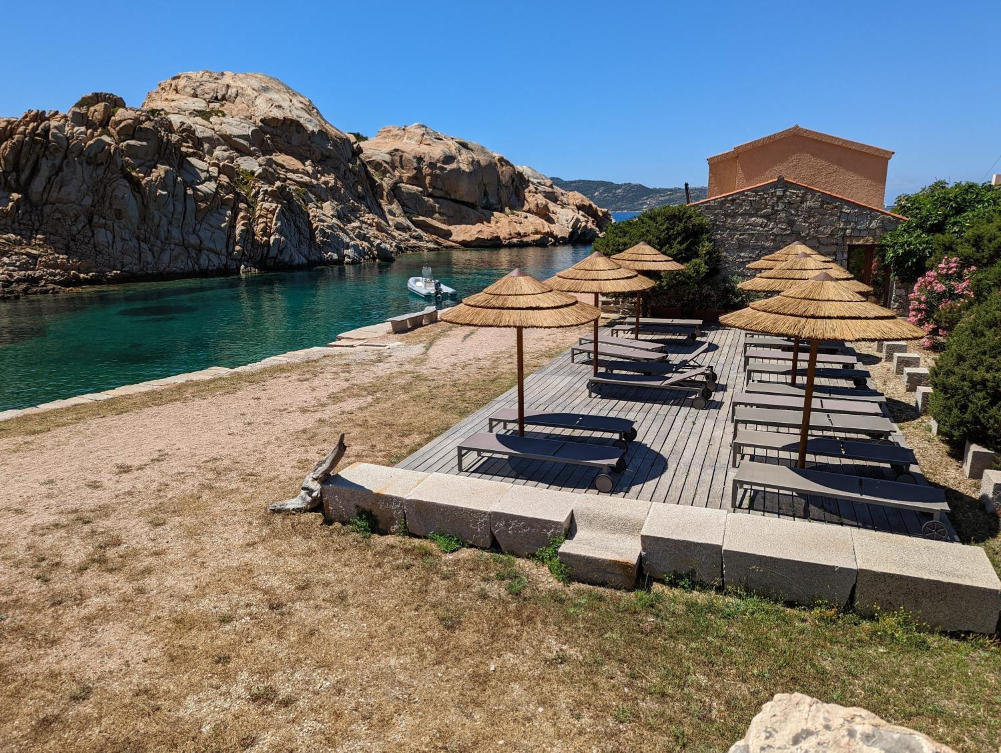 Residence Cala Francese - Case Sul Mare La Maddalena  Exteriör bild