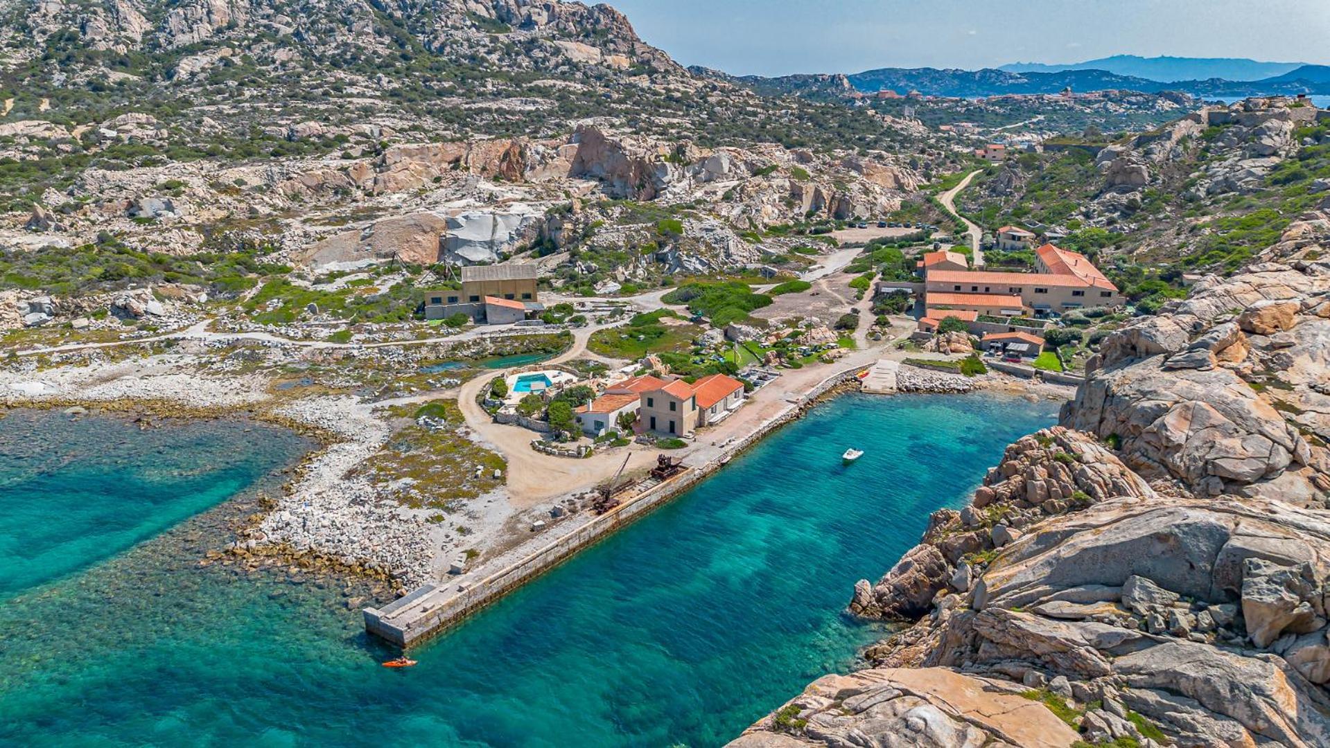 Residence Cala Francese - Case Sul Mare La Maddalena  Exteriör bild
